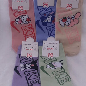 Hello Kitty and Friends Nike ankle Socks (5 pairs) Multi-color Women size 7-9.5